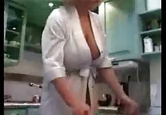 من مامان دوجنسه عاشق راه کثیف, شورتی, بو
